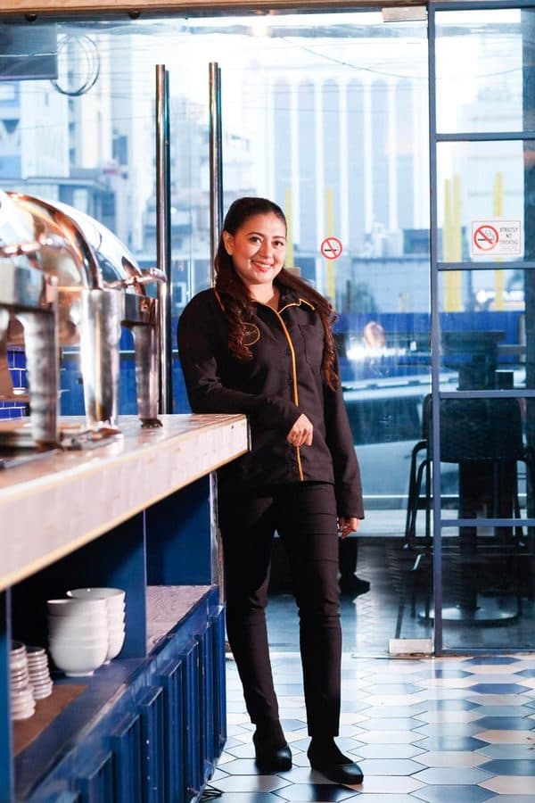 MJ, Bartender